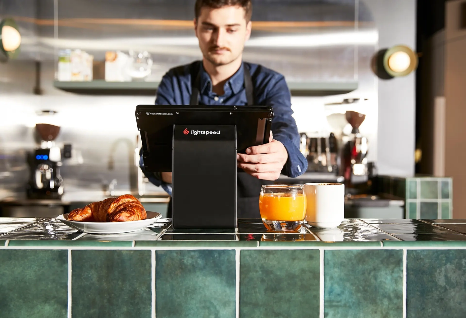 Kasse Südwest – Dieses Bild zeigt ein Lightspeed-Kassensystem (POS-Terminal), das in der Gastronomie eingesetzt wird.